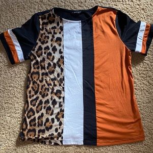 Women’s multi color shirt Size small